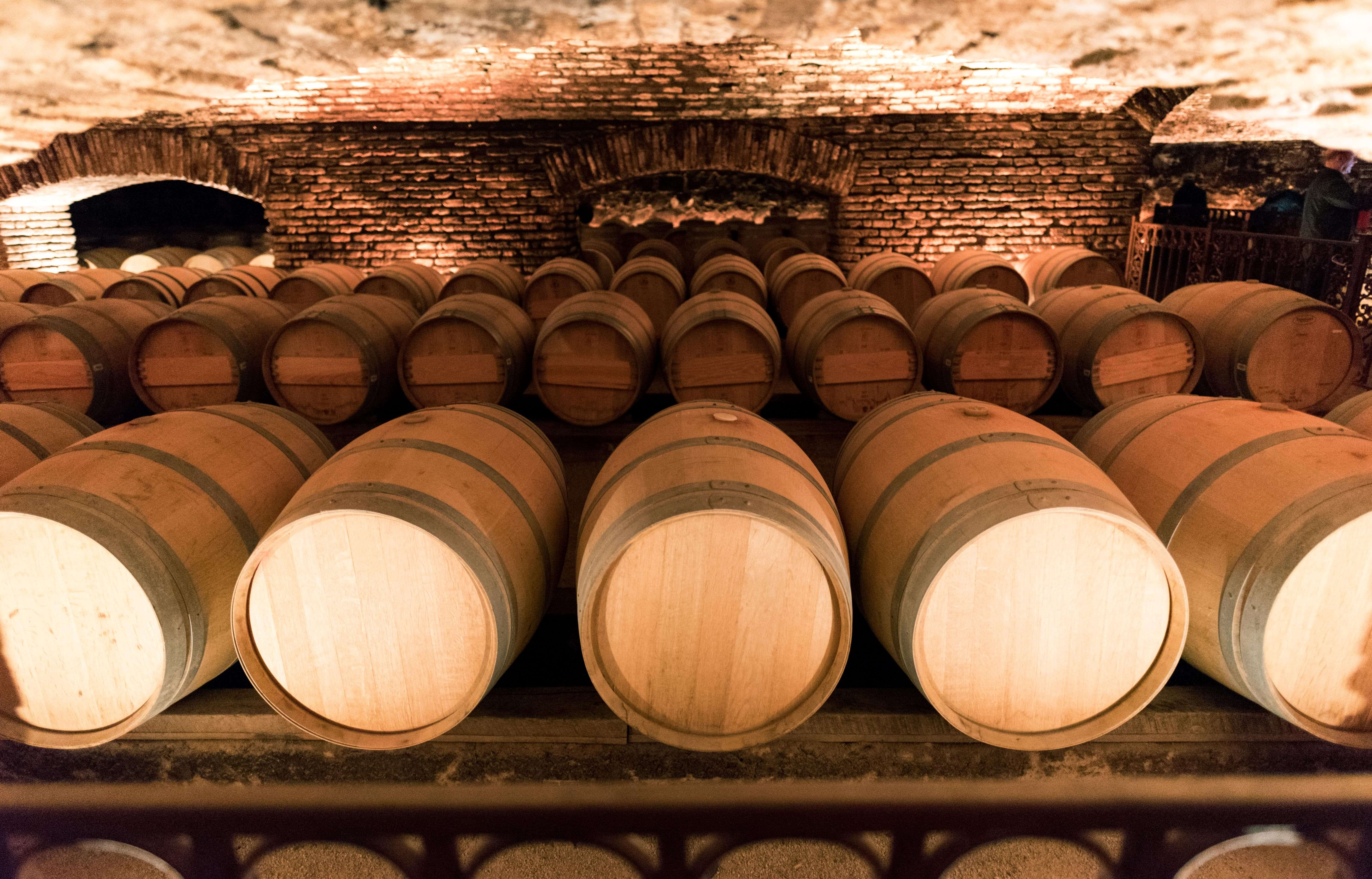 ワインの嗜み方のワイン樽の画像
